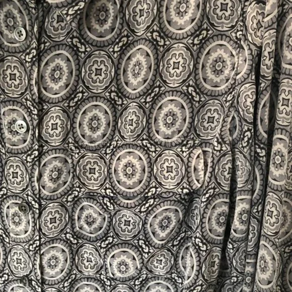 EQUIPMENT Signature Slim 100% Silk Gray Medallion - Picture 7 of 10